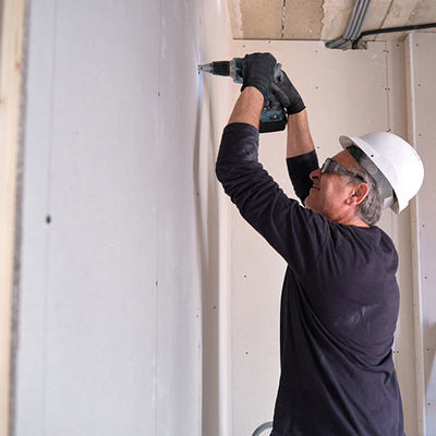 Хорошая цена Сплющенный окаймляет гипсовые доски 4x8' гипса для здания библиотеки больницы онлайн