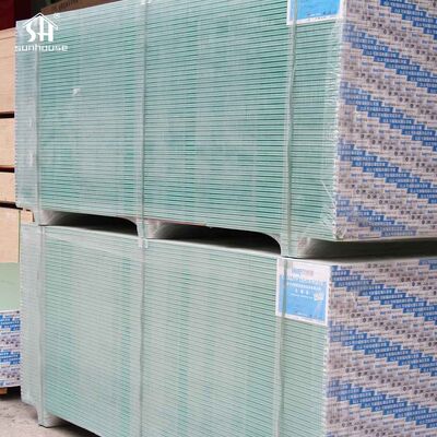 Хорошая цена Устойчивый к влаге Общий гипсовый гипсокартон для потолка и перегородки Легкие панели Огнестойкие гладкая поверхность Устойчивая онлайн